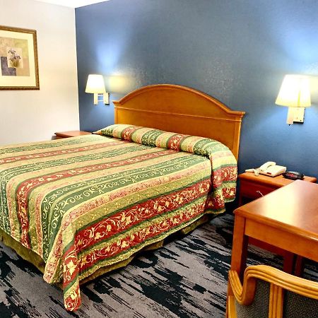 Scottish Inns Westcott Street Хьюстон Экстерьер фото