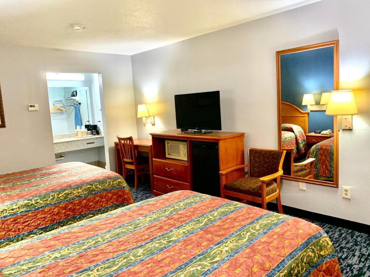 Scottish Inns Westcott Street Хьюстон Экстерьер фото